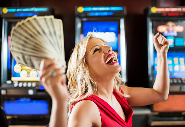 rajabandut app screens showing sportsbook and live table